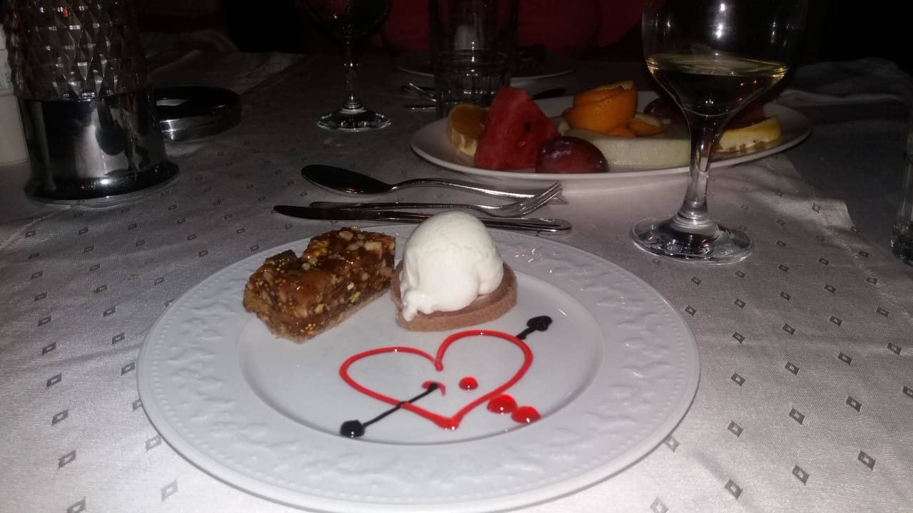 Fischabend Hotel Defne Garden