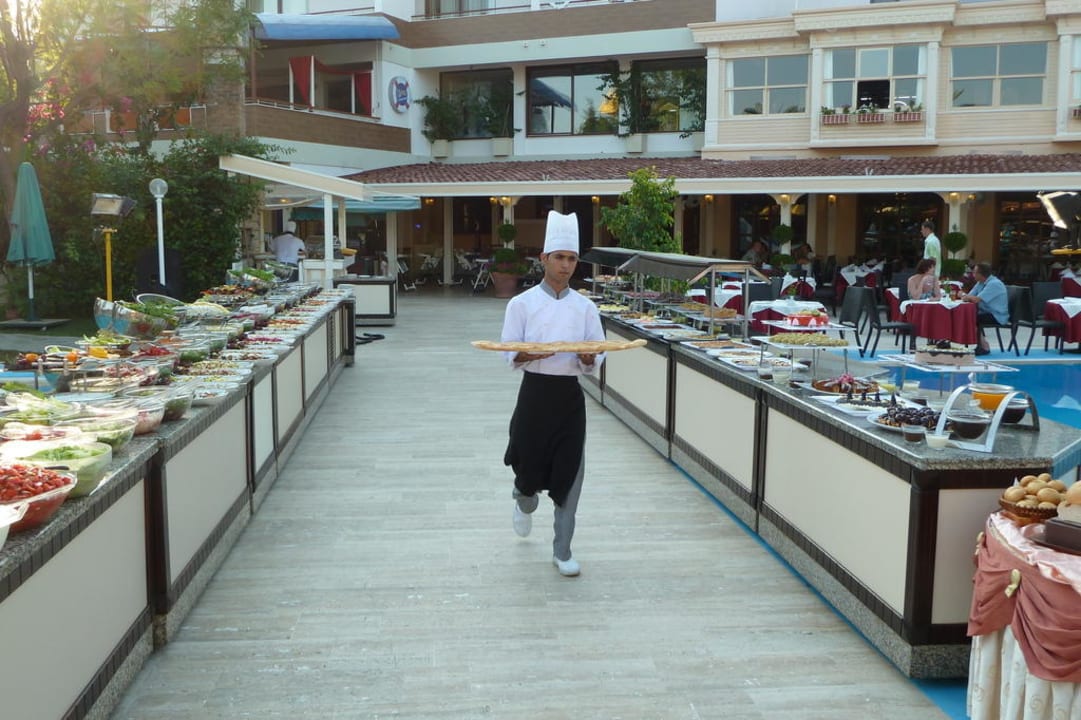 Vor dem Abendessen Club Boran Mare Beach