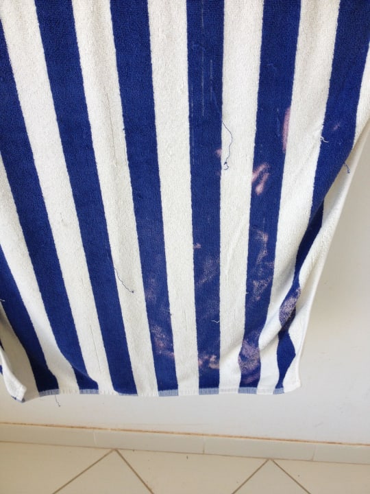 Handtücher am Pool zu kurz und abgenutzt, zefranzt Sidi Mansour Resort & Spa