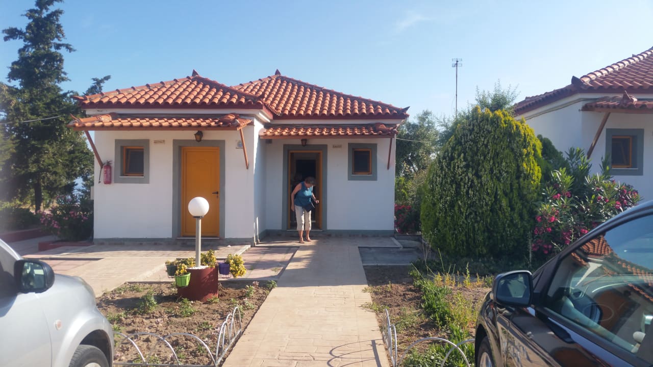 Außenansicht Hotel Anaxos Hill Village