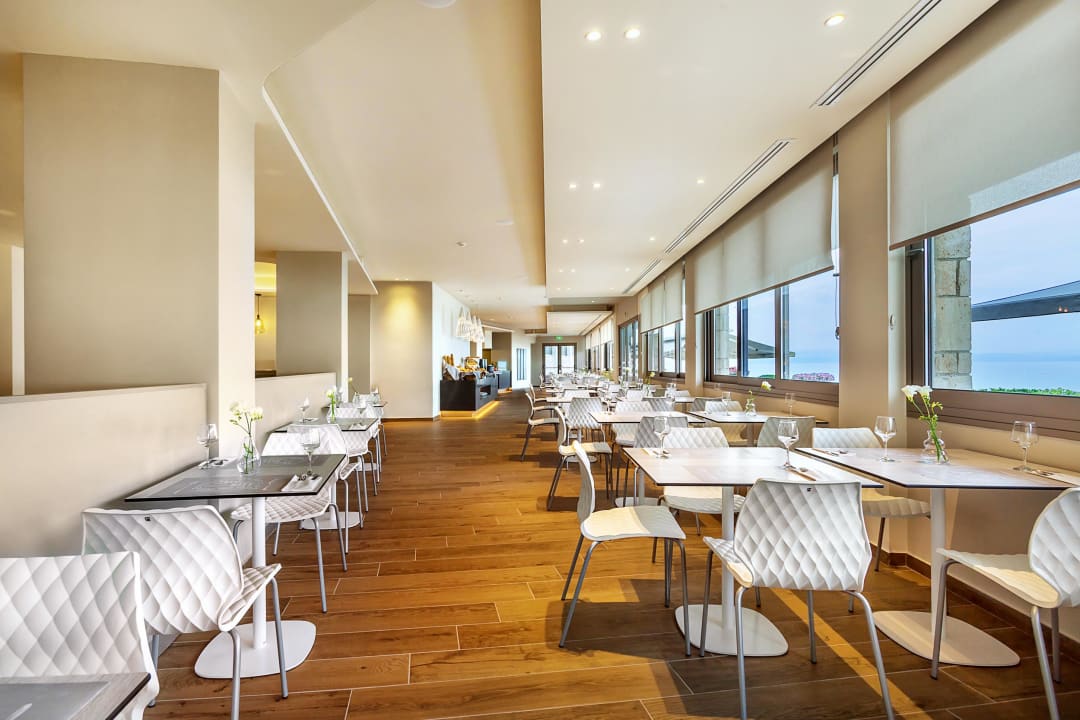 Restaurant Ammon Zeus Luxury Beach Hotel