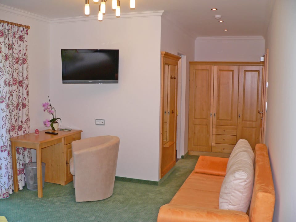 Wohlfühlen in der "Karlspitze".. Pension Bettina