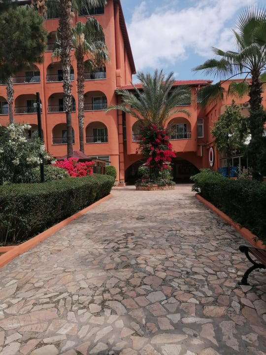 Gartenanlage Club Turtas Beach Hotel