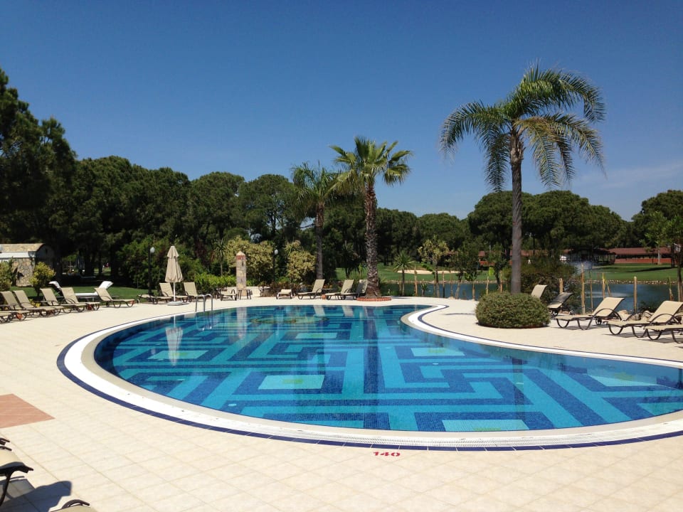 Pool in der Bungalowanlage beim Golfplatz ROBINSON NOBILIS