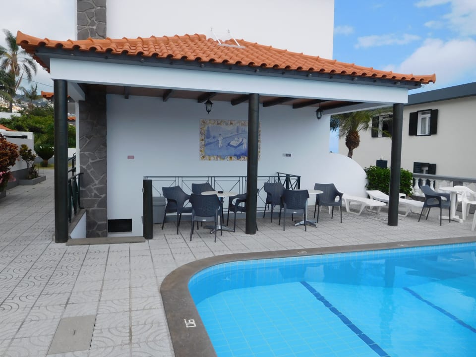 Pool Hotel Residencial Pina