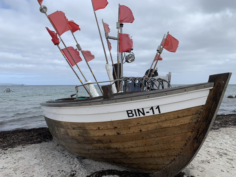 Strand aja Nordperd und Villen Göhren