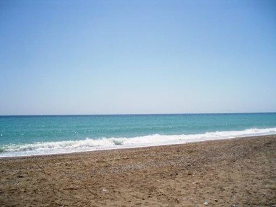 Weiter Stand, leider mit Kies Calimera Serra Palace