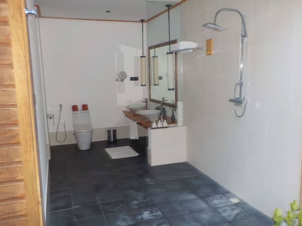 Außenbad Bungi 108 Meeru Maldives Resort Island