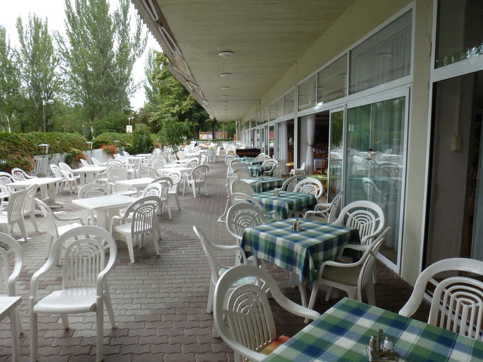 Die Außengastronomie Danubius Hotel Annabella