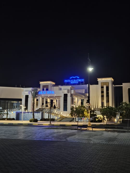 Außenansicht Pickalbatros Blu Spa Resort