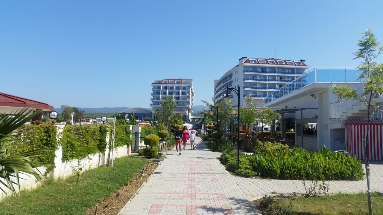 Weg zum Strand Kahya Resort Aqua & Spa