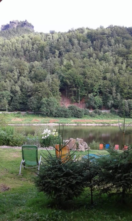 Blick zur Elbe und Lilienstein Pension Bomätscher
