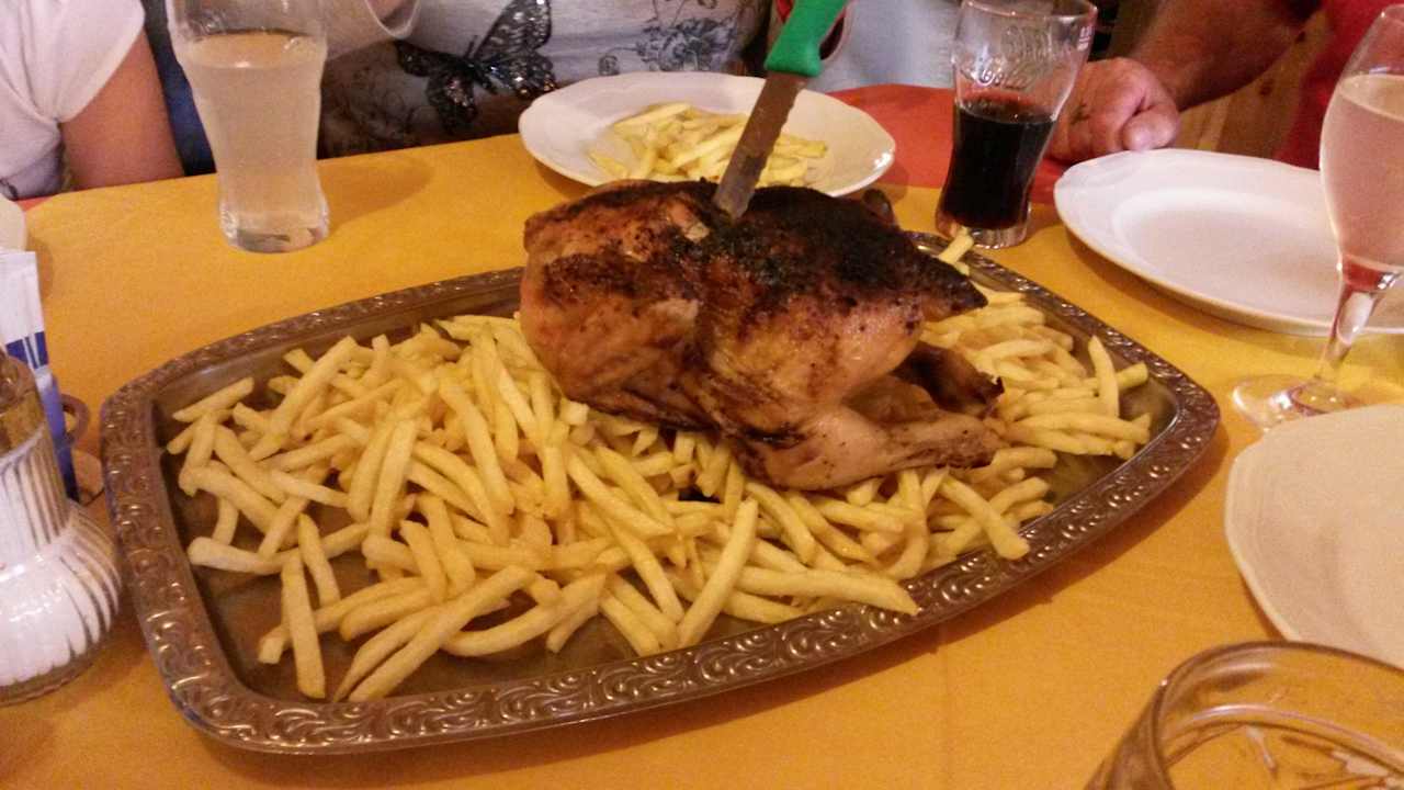 Hauptgang für 5 Personen das arme Huhn Gasthof Bergheimat