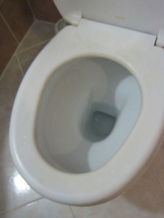 Toilette im Zimmer Club Turtas Beach Hotel