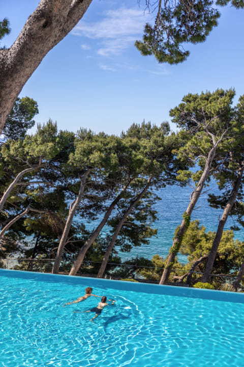 Pool Bluesun Hotel Berulia