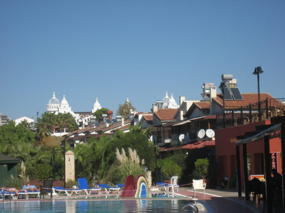 Kleinkindpool mit Minirutsche Royal Atlantis Beach Hotel