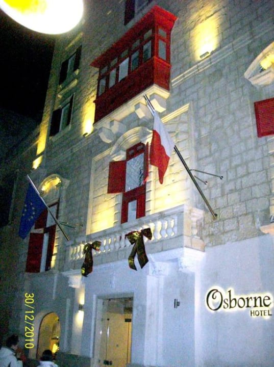 Außenansicht bei Nacht Hotel Osborne