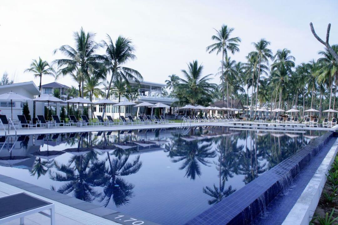 Meerpool am frühen Morgen Kantary Beach Hotel - KHAO LAK