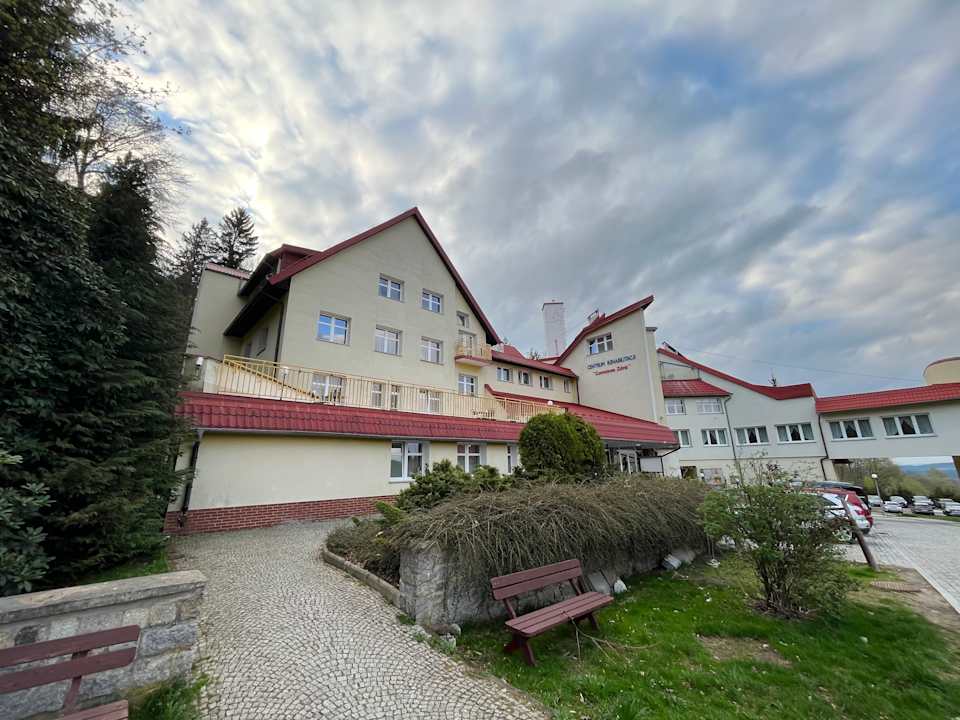 Außenansicht Klinika Młodości Medical SPA