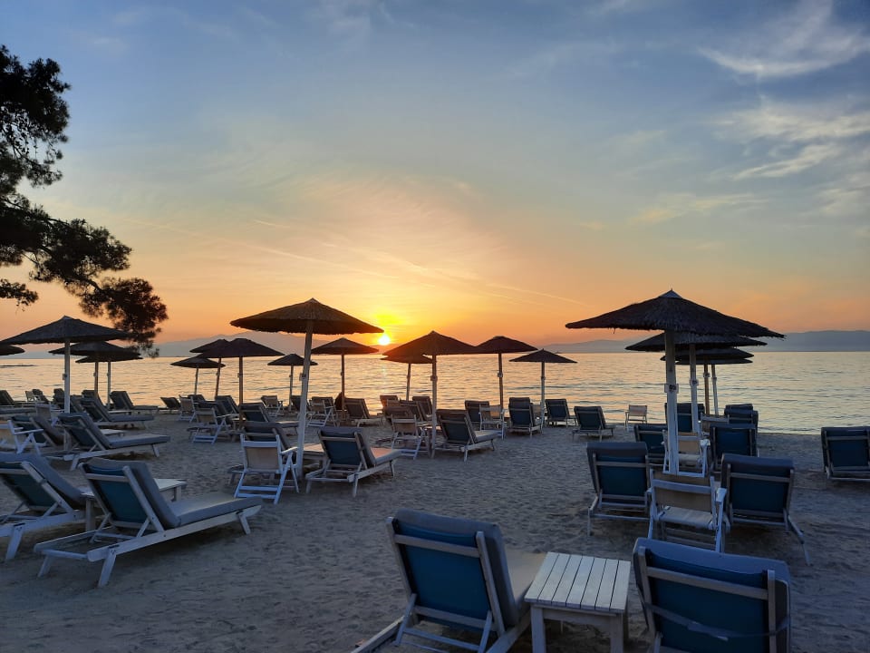 Strand Hotel Mediterranean