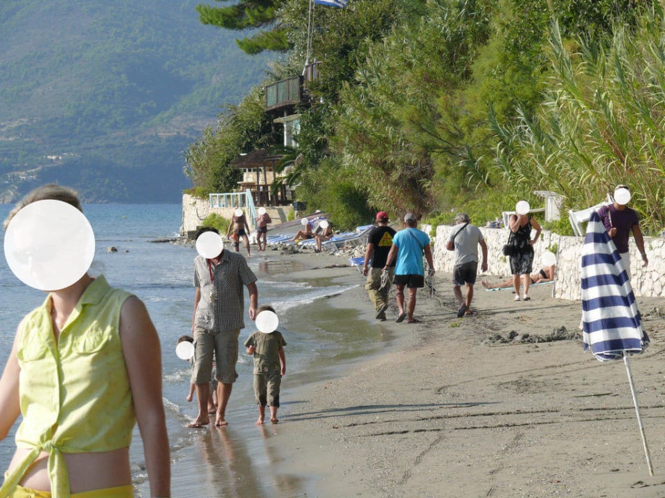 "Strand" - Blickrichtung Hotel Porto Koukla Beach