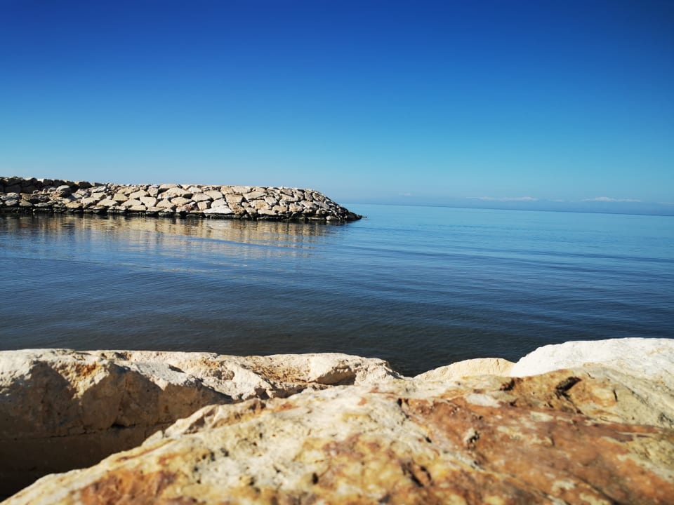 Strand Side Story Resort & Spa