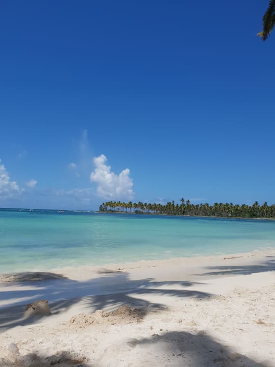 Strand Wyndham Alltra Samana