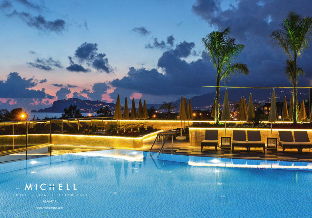 Pool Michell Hotel & Spa