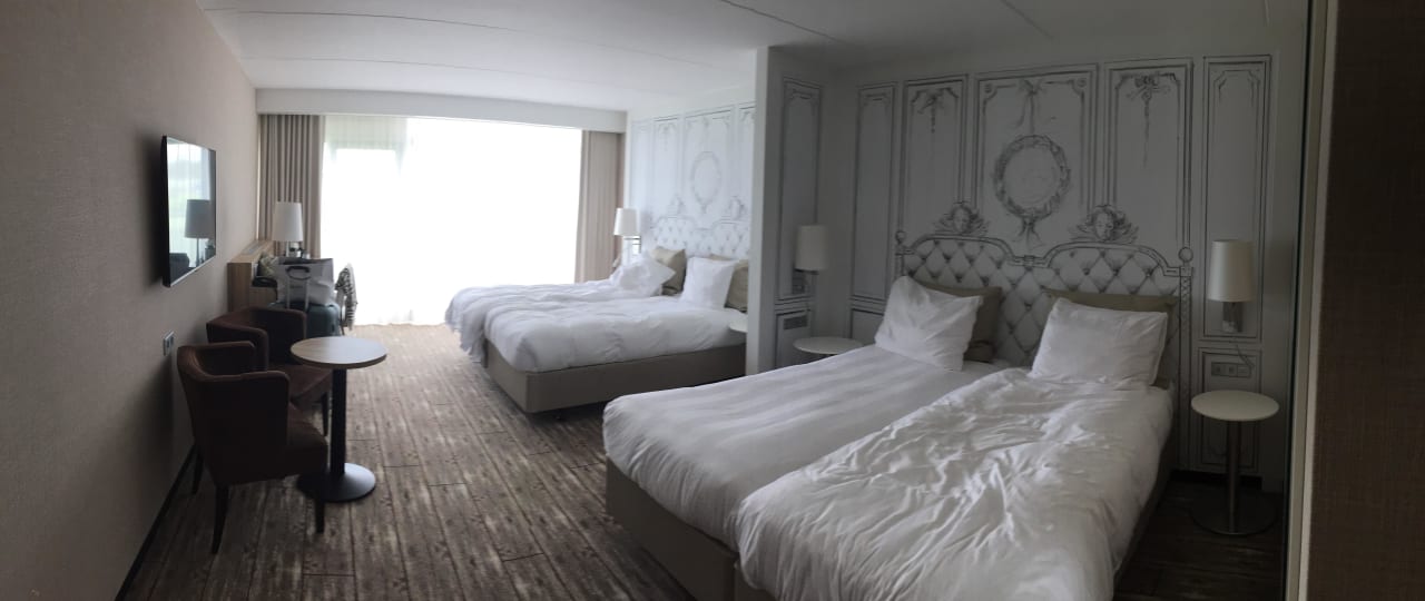 4 Bett Zimmer Van der Valk Hotel A4 Schiphol