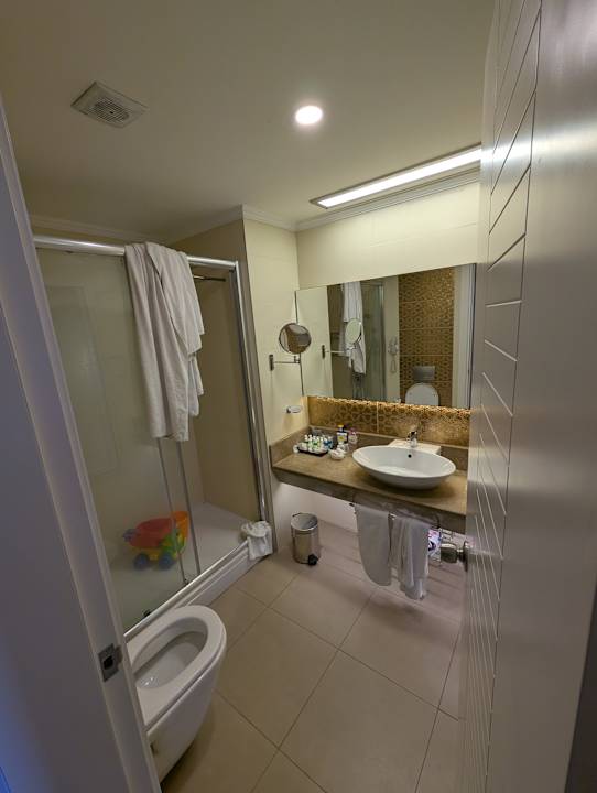 Zimmer Kirman Belazur Resort & Spa