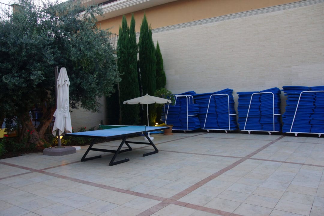 Die einzigste Sportstätte draußen Tischtennis Grupotel Playa de Palma Suites & Spa