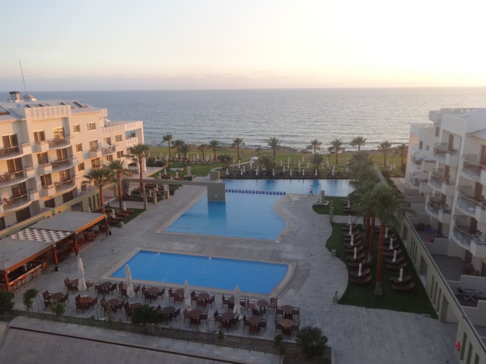 Außenansicht Hotel Capital Coast Resort & Spa