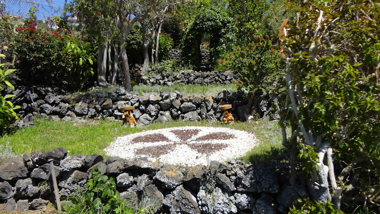 Gartenanlage Jardin Mariposa Retreat- und Seminarzentrum