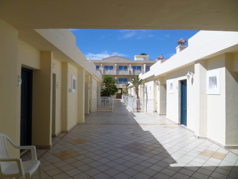 Seitenflügel Zimmer rechts und links R2 BUGANVILLA Hotel & Spa