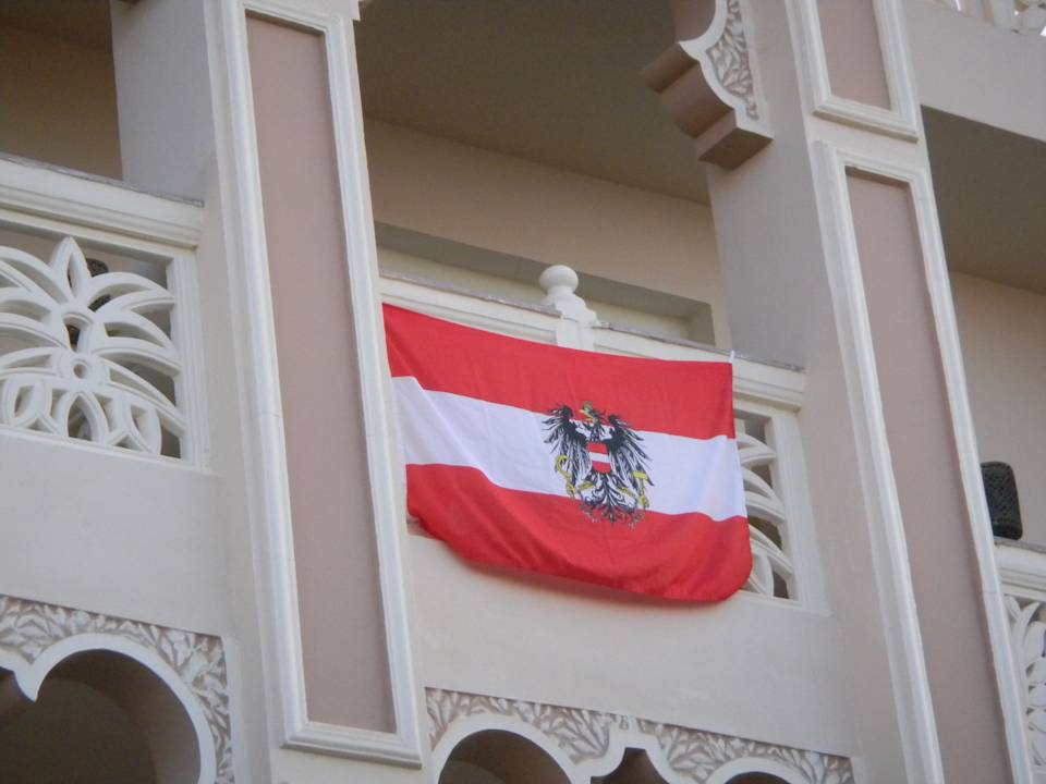 Balkon mit Fahne Pickalbatros Palace Resort