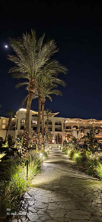 Gartenanlage Serry Beach Resort