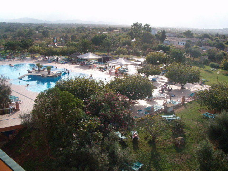 Blick auf den Pool Hotel Mariant Park