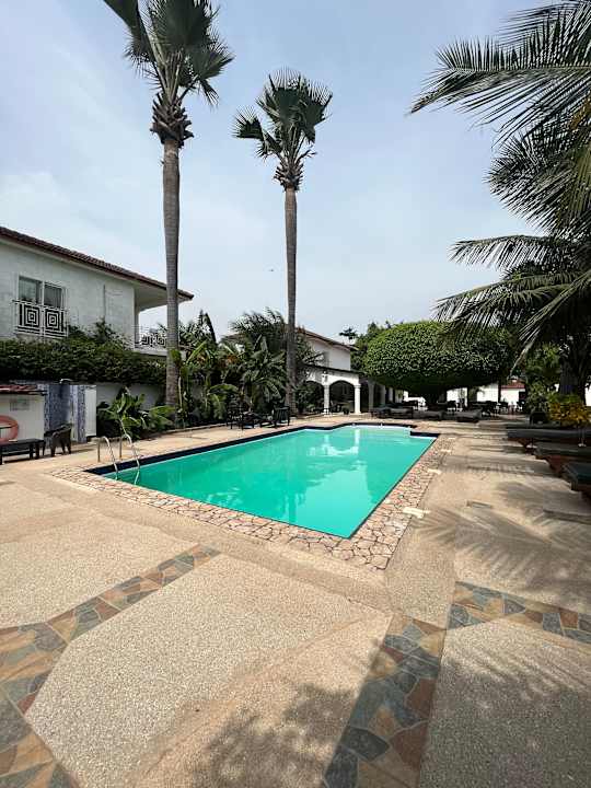 Pool Dulaa Deema Residence Brufut Heights