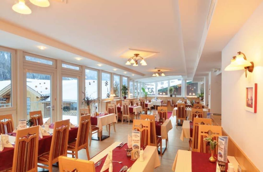 Panoramaspeisesaal mit Wintergarten Nassereinerhof