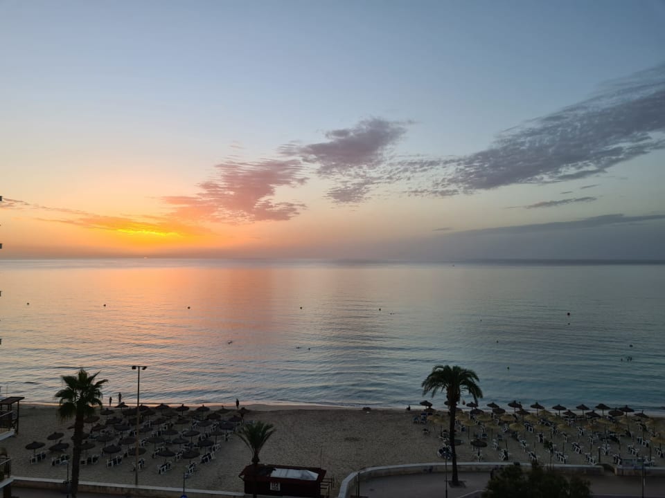 Strand Sabina Hotel & Suites