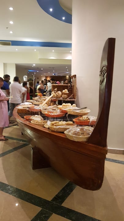 Gastro Parrotel Beach Resort