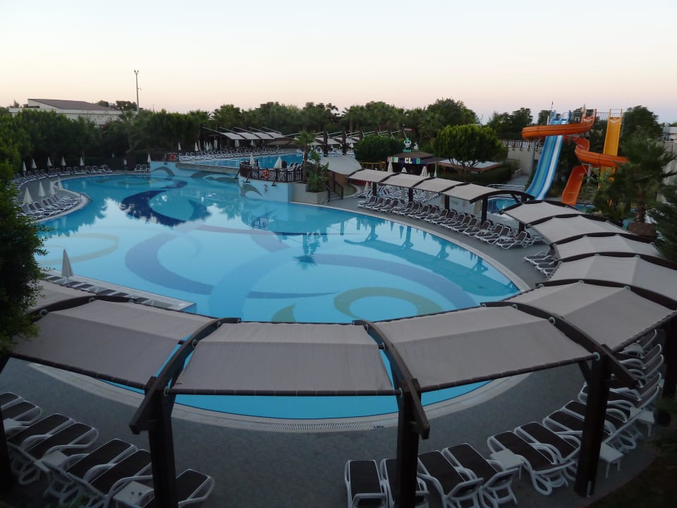 Blick von der Terrasse der Lounge Bar Aydinbey Kings Palace & Spa