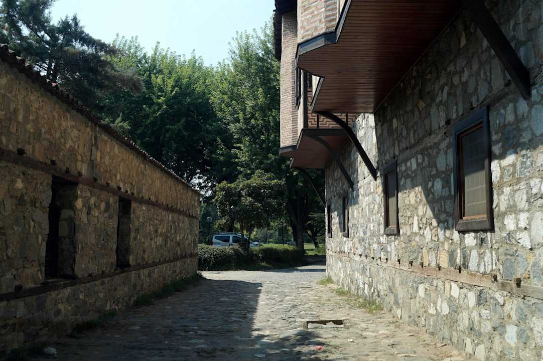 Einfahrt Otantik Club Hotel