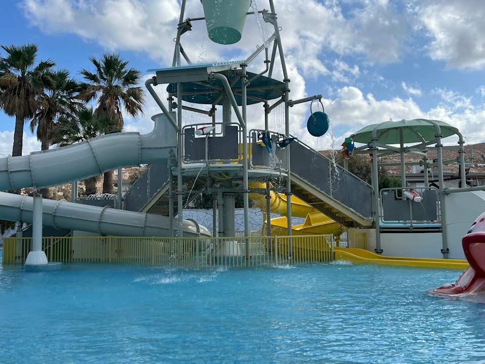 Pool Arina Beach Resort