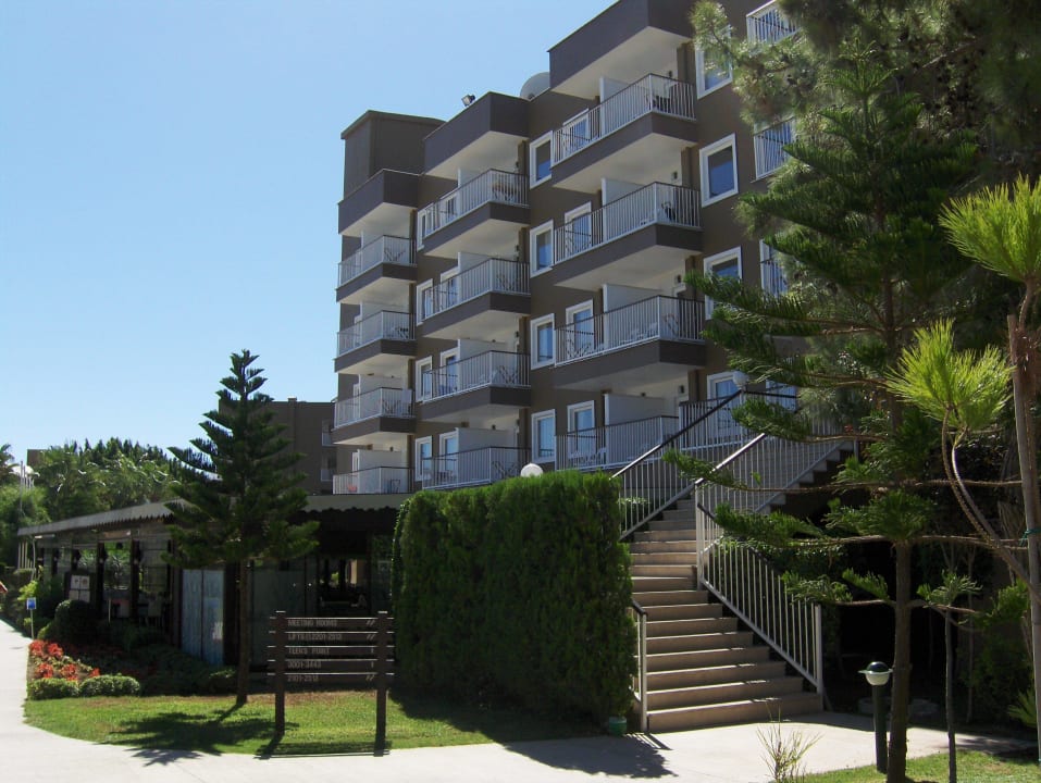 Eins der Häuser Marvida Family Eco