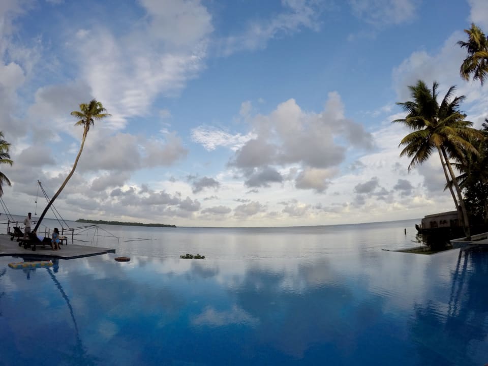 Pool Hotel Lemon Tree Vembanad Lake Resort