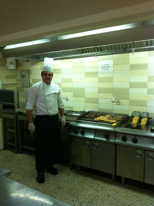 Super Koch, sehr freundlich!  PALOMA Perissia