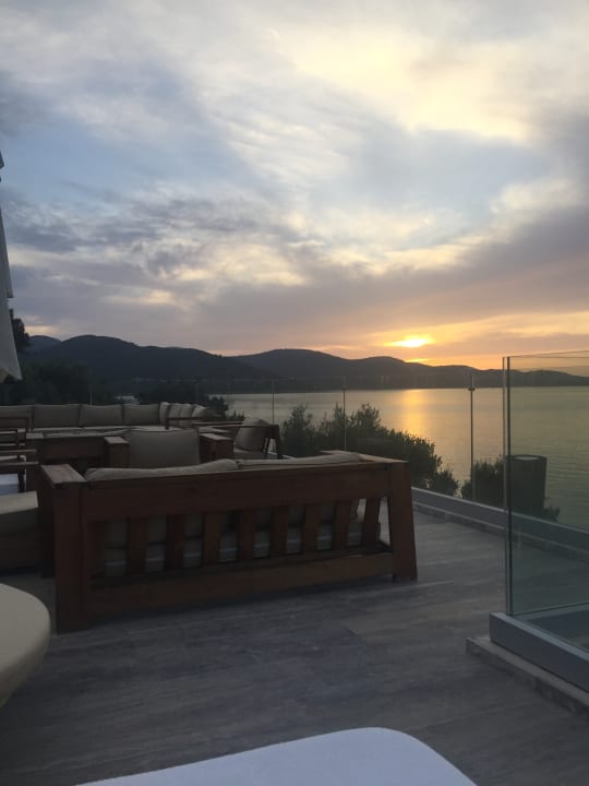 Mobiliar an der Poolbar Sarpedor Boutique Hotel