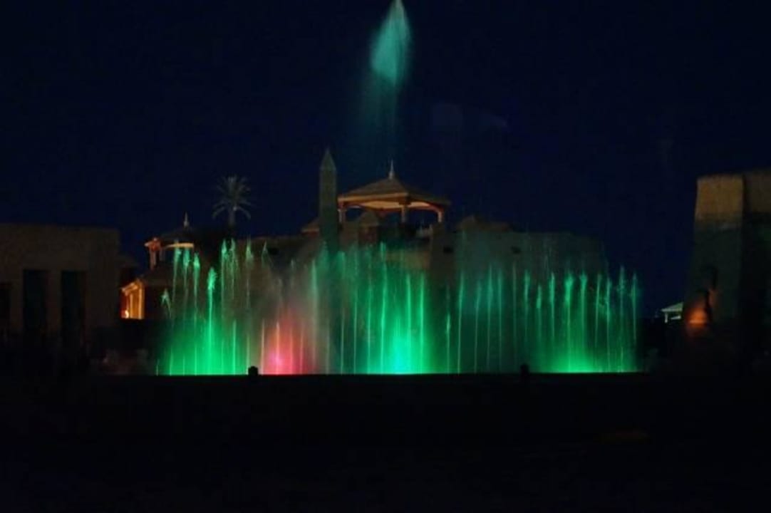 Lichtershow Platz Pickalbatros Alf Leila Wa Leila Resort - Neverland Hurghada