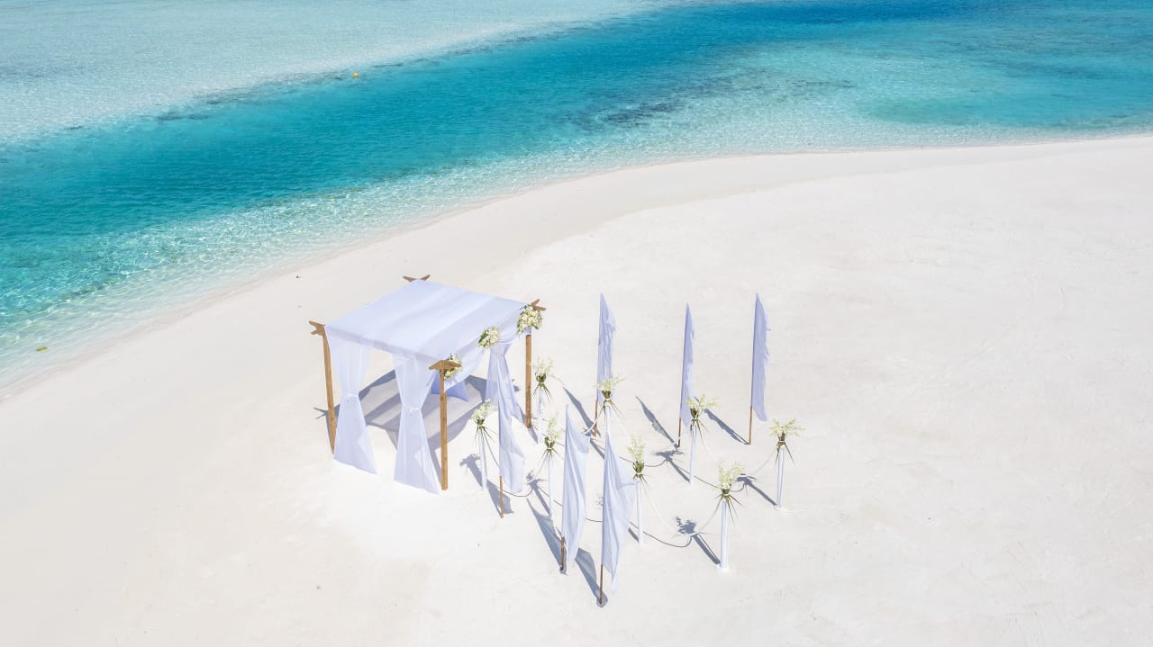 Strand Naladhu Private Island Maldives